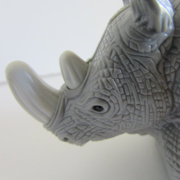 Rhinosaurus RHINO Racer WORKS 2" Disney & McDonalds 1998 REALISTIC Plastic - Picture 5 of 8